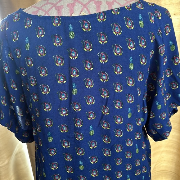 Maeve anthropology size medium printed top pineapples and flutter sleeve - Picture 3 of 4
